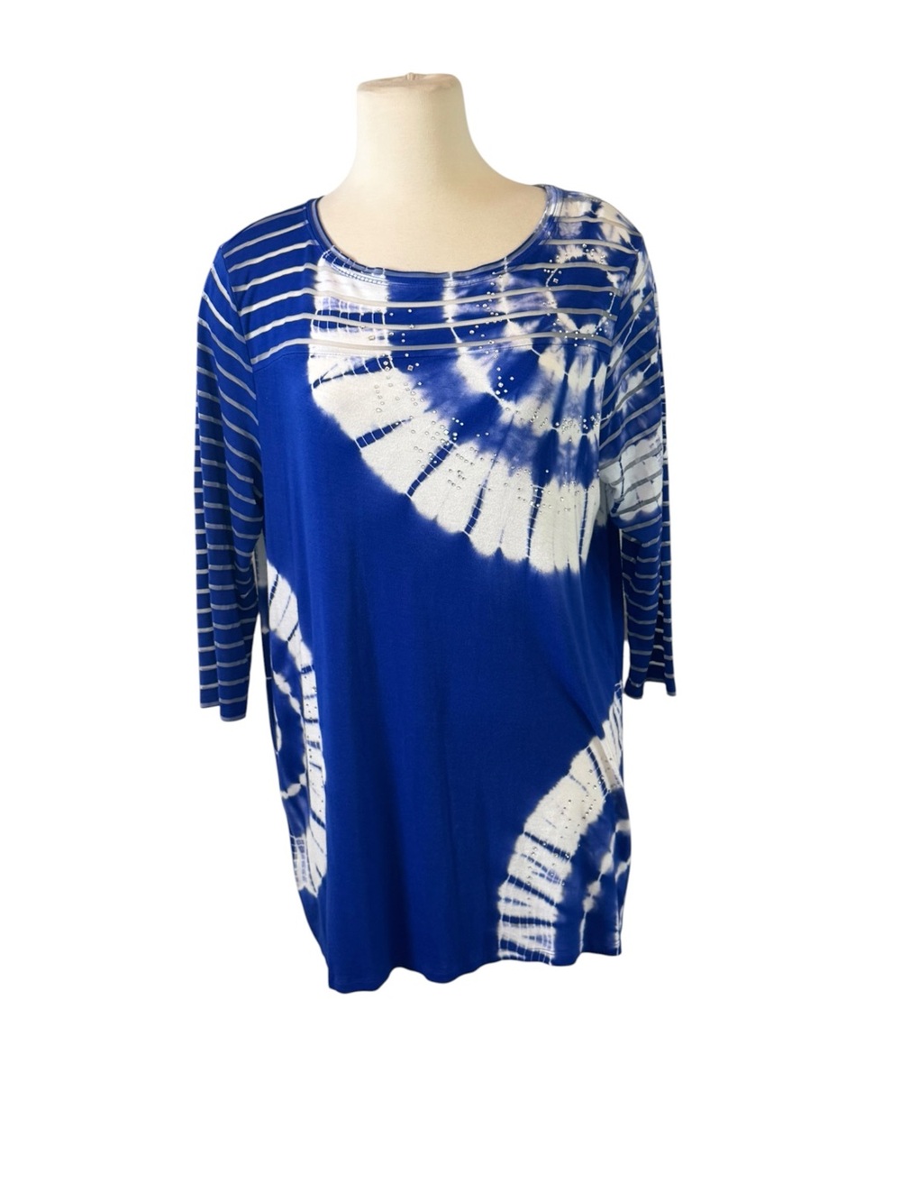 Thomas and Olivia Blue and White Tie-Dye Scoop Neck Women's Top